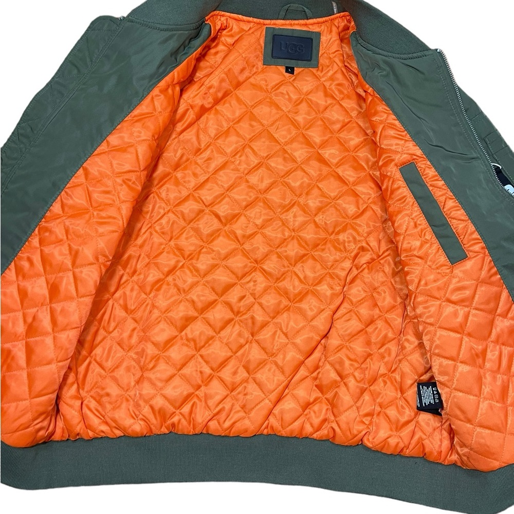 ⚡️SOLD⚡️UGG Aviator Style Bomber Jacket Olive Green Women’s Size Large - Picture 7 of 16